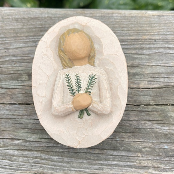 Willow Tree Treasured Memories Keepsake Trinket Box - Picture 1 of 7